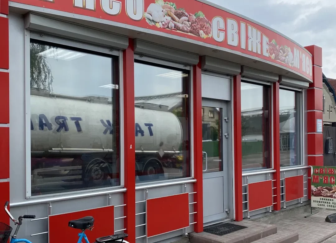 Солнцезащитная пленка для магазина мяса